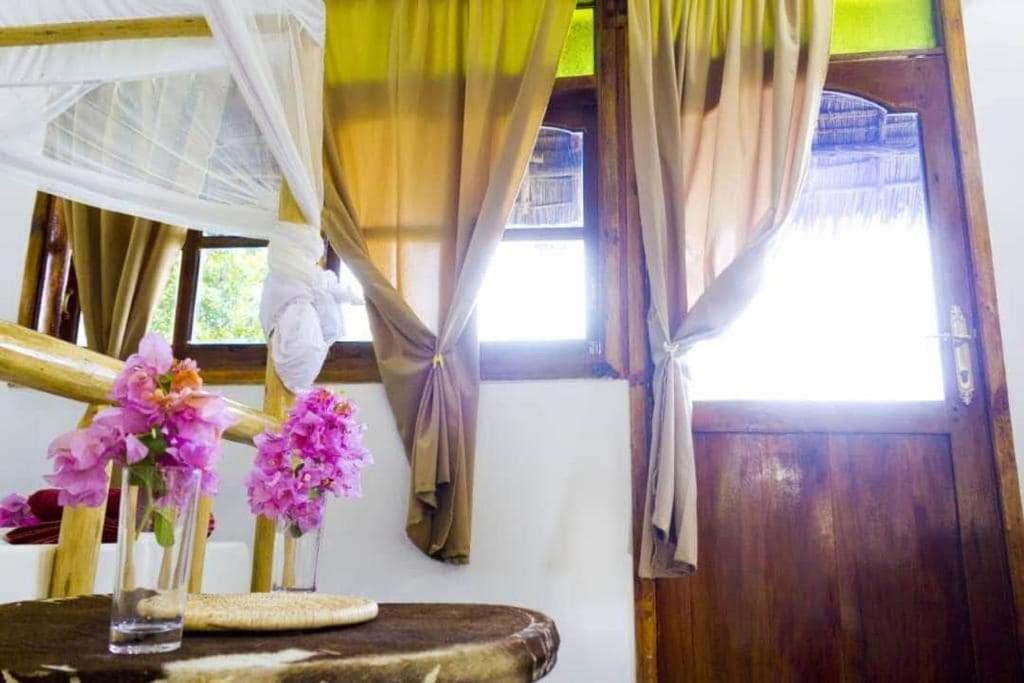 Bed & Breakfast Utulivu Wood